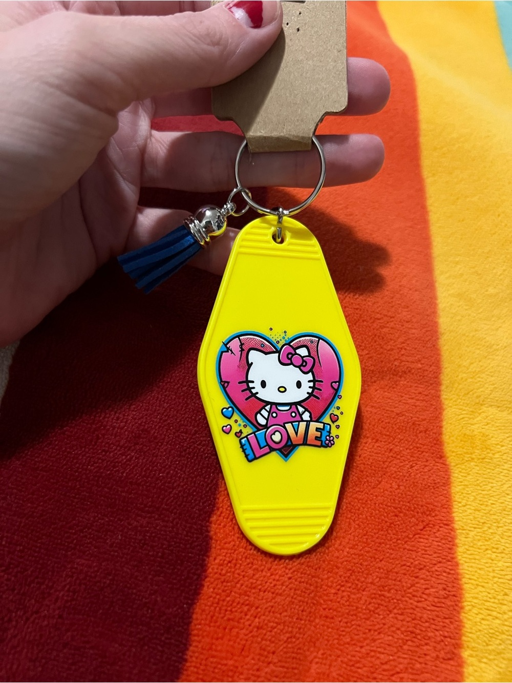 Hello Kitty Keychain 🩷 - Picture 3 of 4
